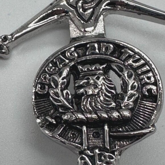APS Scotland MacLachlan Clan Crest Kilt Pin Lion Head Crown Sword Creag An Tuirc - Picture 7 of 10
